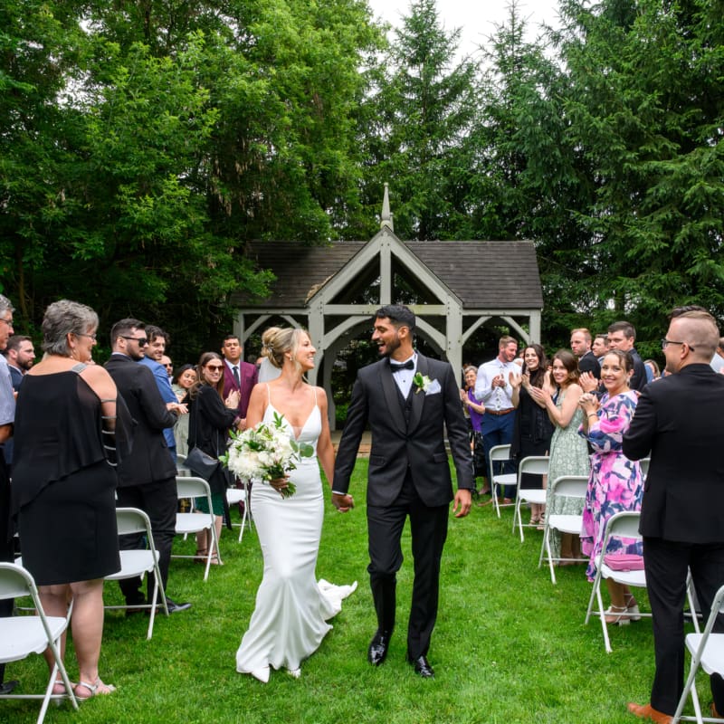 Your Wedding Day Timeline: How Bellamere Helps Keep Things Smooth